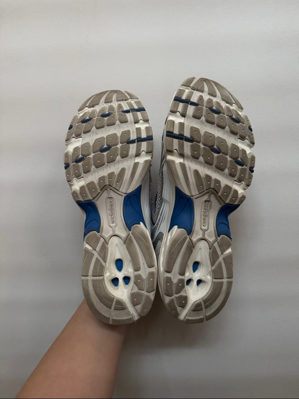 New Balance 530s - Picture 3 of 7